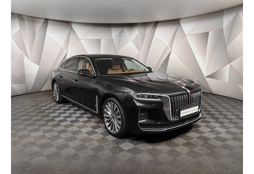 Hongqi H9 2.0 DCT RWD (245 л.с.) Deluxe Черный в АВИЛОН. Слайд №3