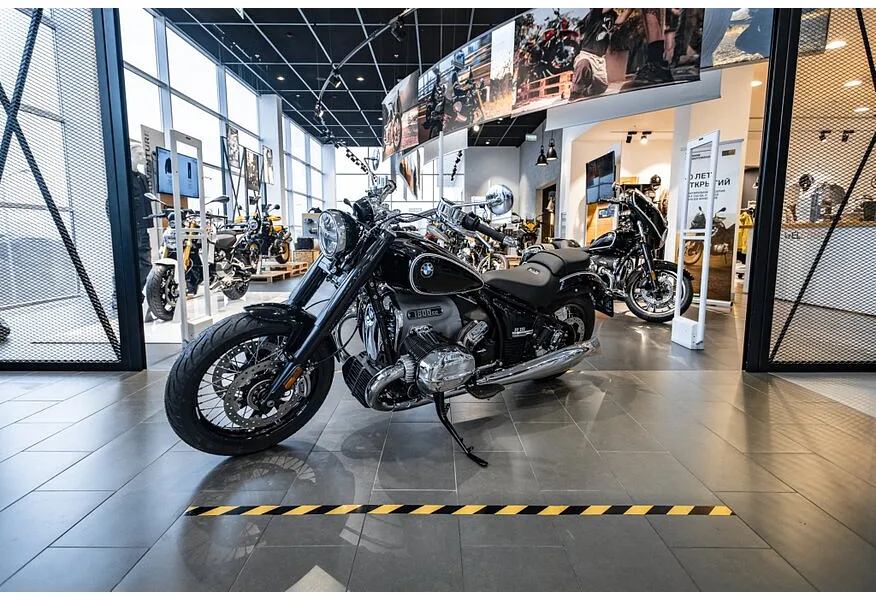 АВИЛОН - BMW Motorrad R 18 R 18 1800 см³ 1800 Черный - slide 0