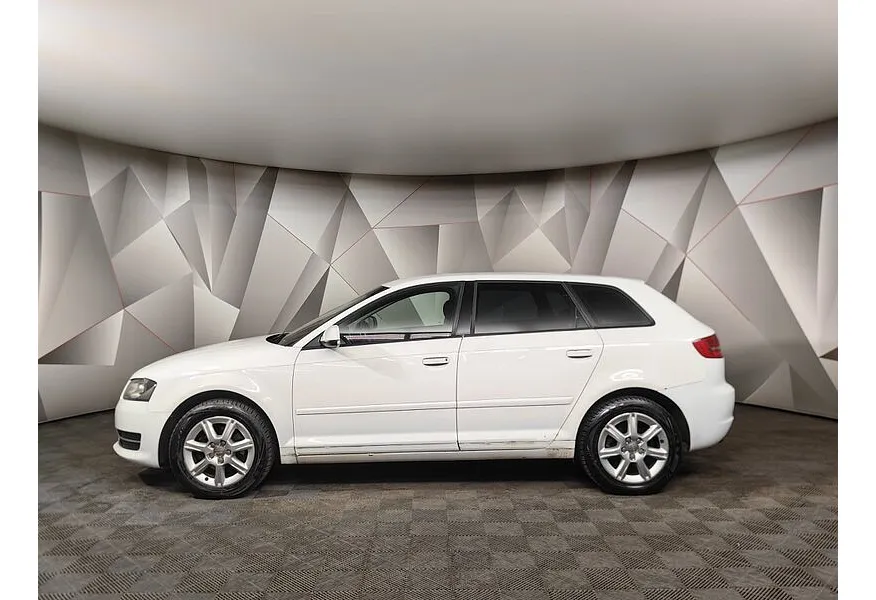Audi A3 1.2 TFSI S-tronic (105 л.с.) Белый в АВИЛОН. Слайд №5