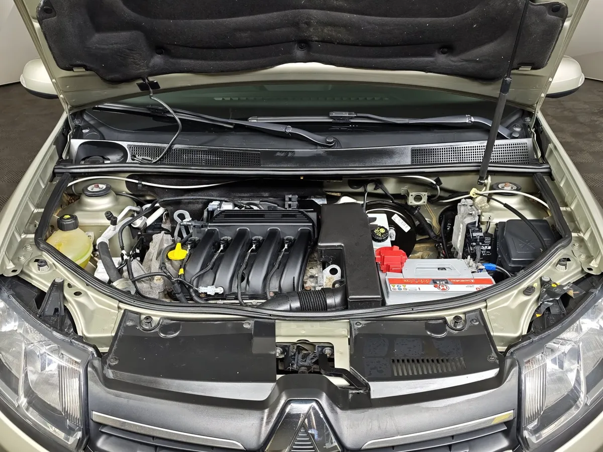 Renault Sandero 1.6 AT (103 л.с.) Stepway Бежевый в АВИЛОН. Слайд №11