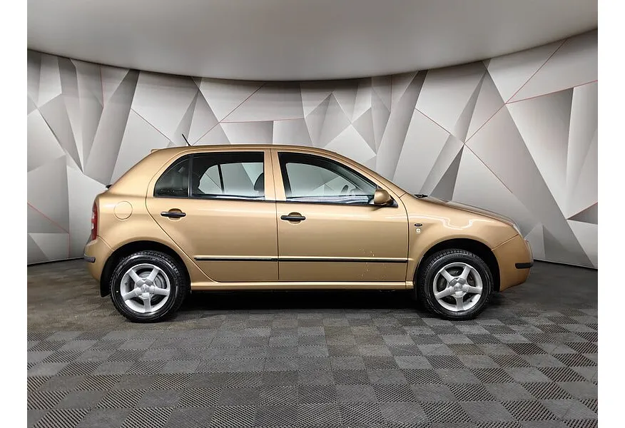 LIVE. Слайд №4