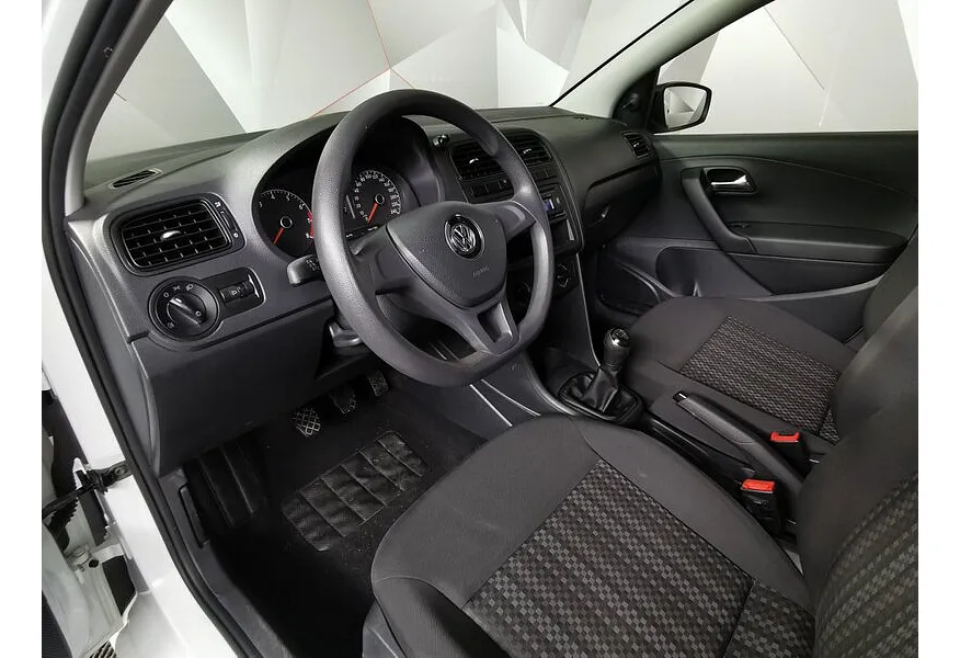 Volkswagen Polo 1.6 MPI MT (110 л.с.) Trendline Белый в АВИЛОН. Слайд №19