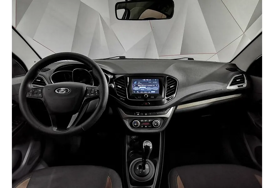 ВАЗ (Lada) Vesta 1.8 AMT (122 л.с.) Белый в АВИЛОН. Слайд №14