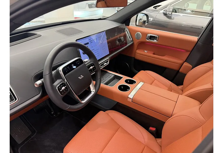 Li Auto L6 1.5 AT 4WD (150 л.с.) Pro Серый в АВИЛОН. Слайд №6