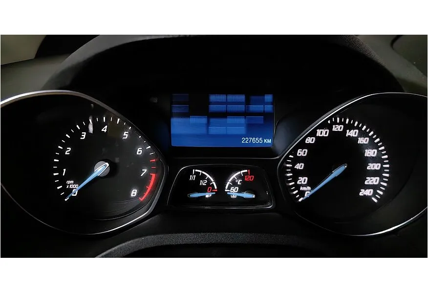 АВИЛОН - Ford Kuga 1.6 EcoBoost MT (150 л.с.) Trend Plus Черный - slide 18