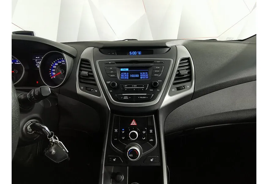 АВИЛОН - Hyundai Elantra 1.6 AT (128 л.с.) Active Белый - slide 11