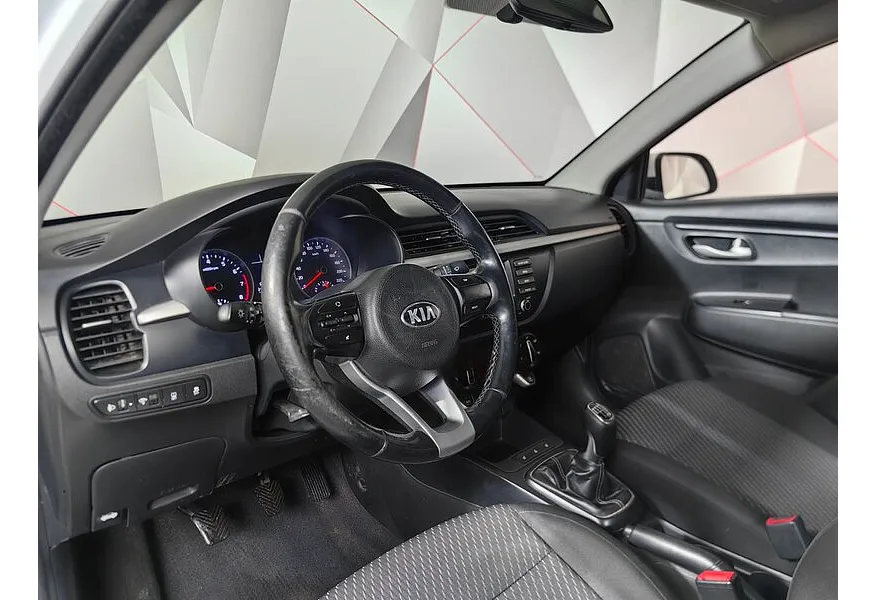 Kia Rio 1.4 MT (100 л.с.) Fleet Белый в АВИЛОН. Слайд №19