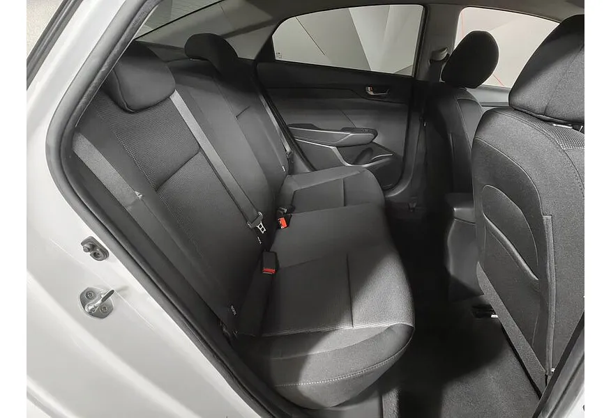АВИЛОН - Hyundai Solaris 1.6 AT (123 л.с.) Elegance Белый - slide 10