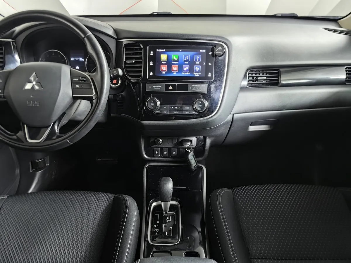 Mitsubishi Outlander 2.0 MIVEC CVT 4WD (146 л.с.) Intense Plus Синий в АВИЛОН. Слайд №14