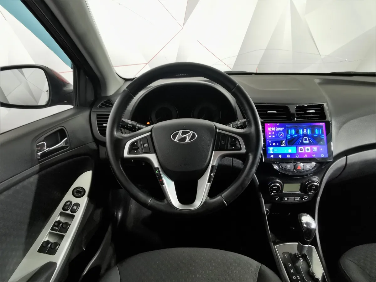 Hyundai Solaris 1.6 AT (123 л.с.) Dynamic Красный в АВИЛОН. Слайд №19