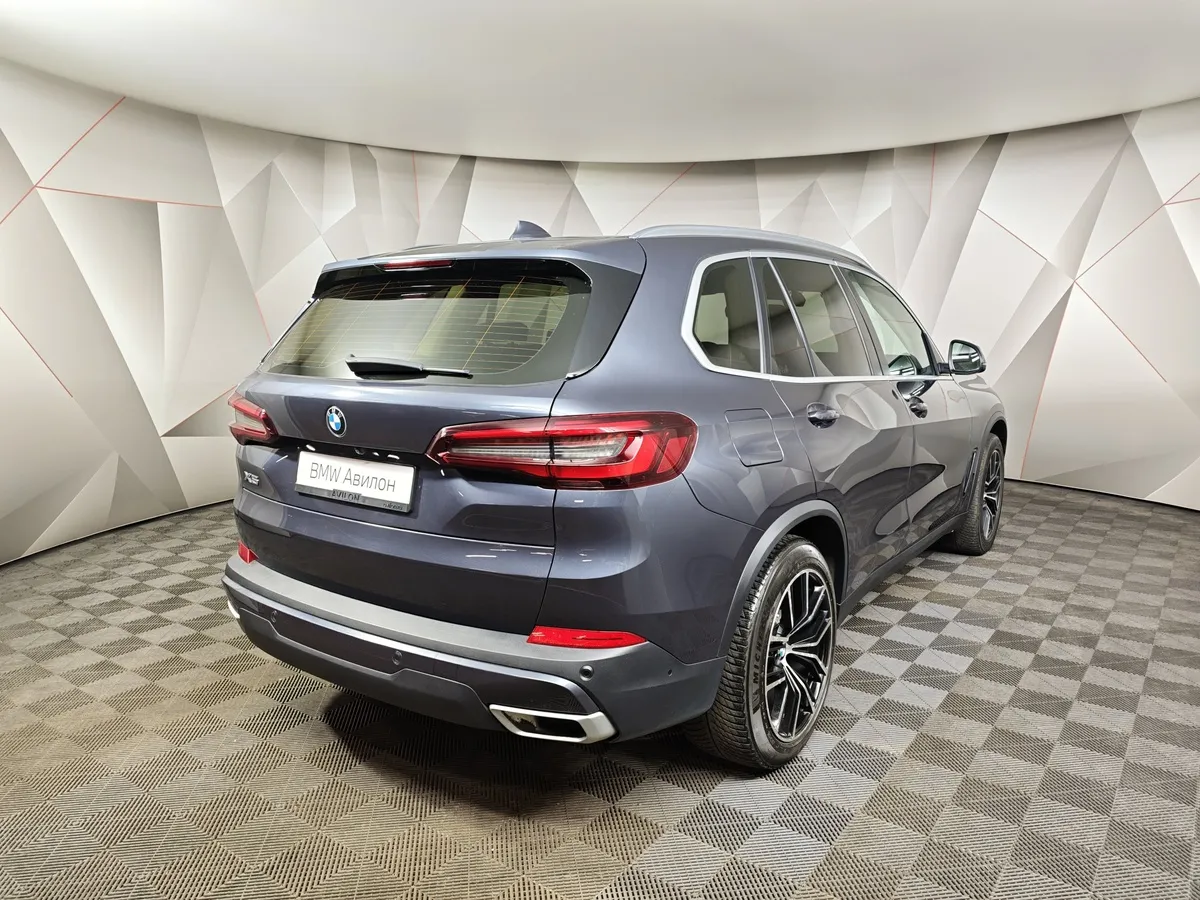 BMW X5 xDrive25d Steptronic (231 л.с.) Base (Локальная сборка) Серый в АВИЛОН. Слайд №2
