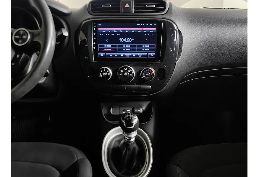 Kia Soul 1.6 MT (124 л.с.) Белый в АВИЛОН. Слайд №15