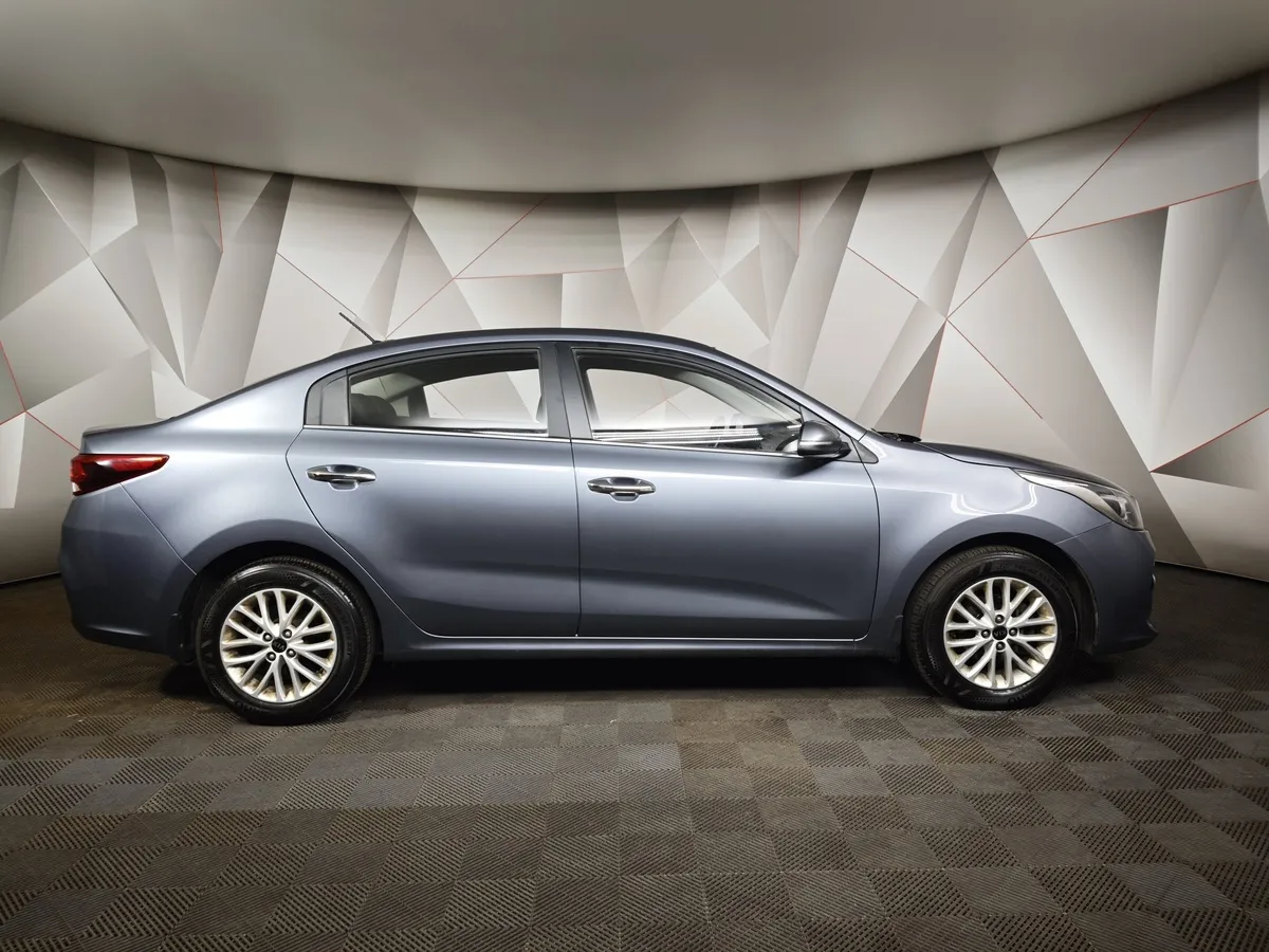 Kia Rio 1.6 AT (123 л.с.) Серый в АВИЛОН. Слайд №6