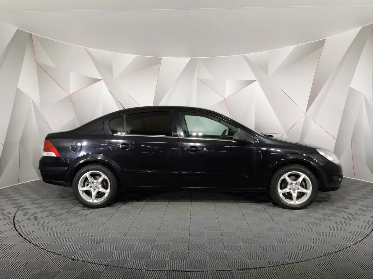 Opel Astra 1.8 AT (140 л.с.) base Черный в АВИЛОН. Слайд №6