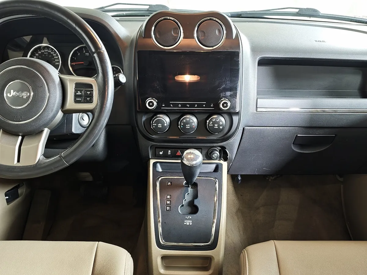 Jeep Compass 2.4 4x4 AT (150 л.с.) Limited Зеленый в АВИЛОН. Слайд №14