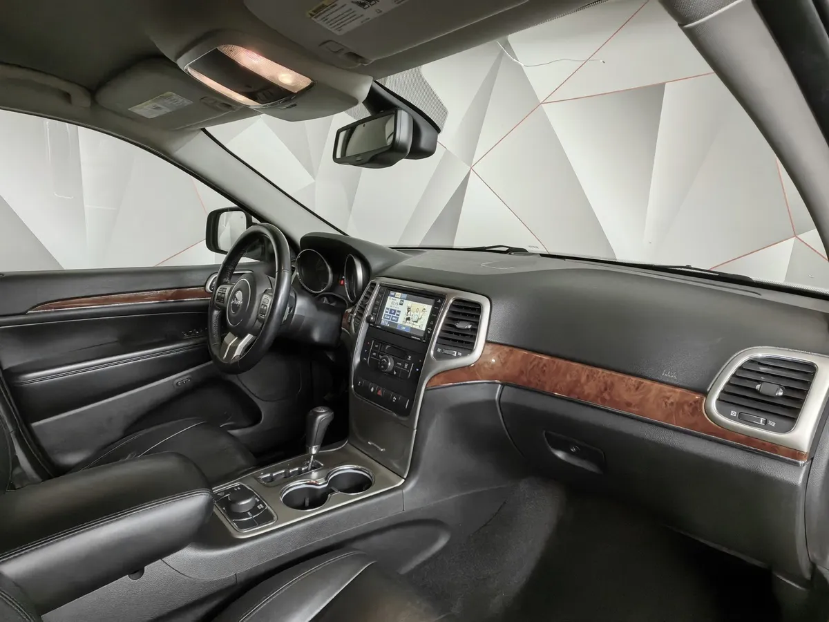 Jeep Grand Cherokee 3.0 TD AT (241 л.с.) Белый в АВИЛОН. Слайд №13