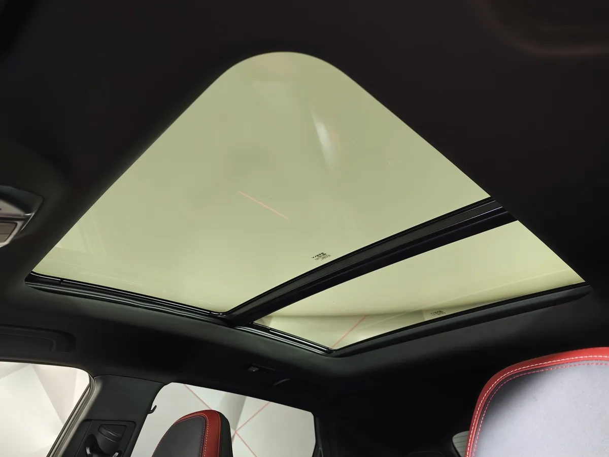 Geely Coolray 1.5T 7DCT (147 л.с.) Exclusive Фиолетовый в АВИЛОН. Слайд №19