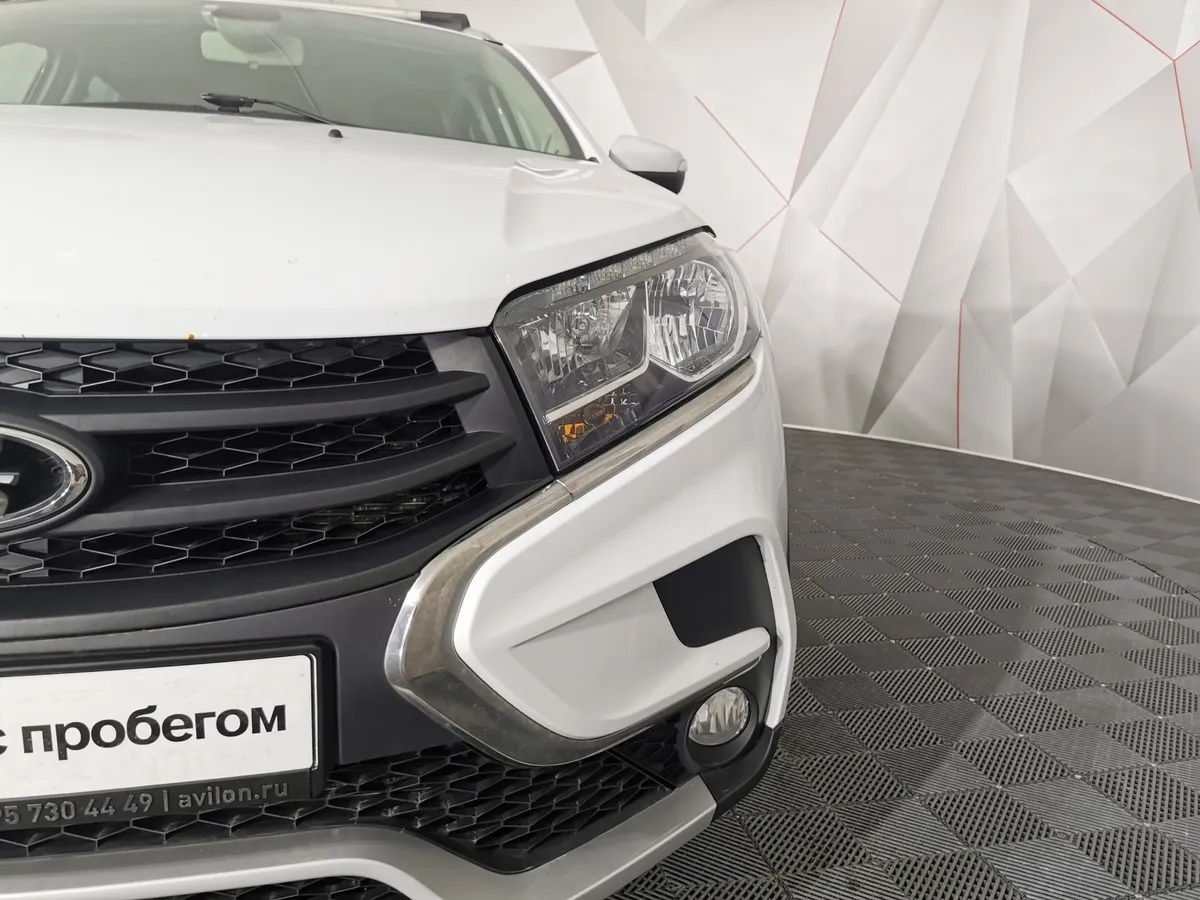 ВАЗ (Lada) XRAY Cross 1.6 CVT (113 л.с.) Белый в АВИЛОН. Слайд №10