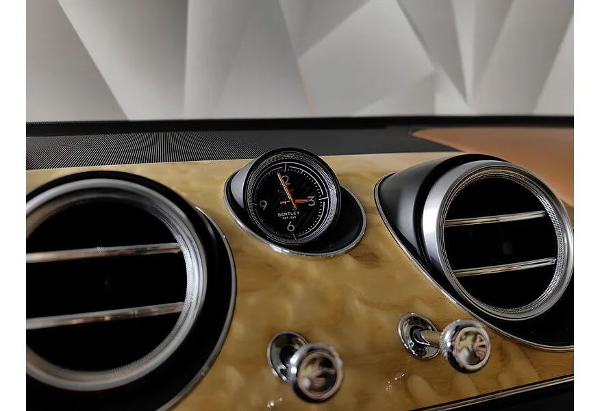 Bentley Bentayga 6.0 AT AWD (608 л.с.) Голубой в АВИЛОН. Слайд №23