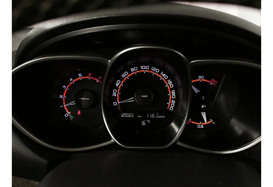 ВАЗ (Lada) Vesta 1.6 MT (106 л.с.) Серый в АВИЛОН. Слайд №18