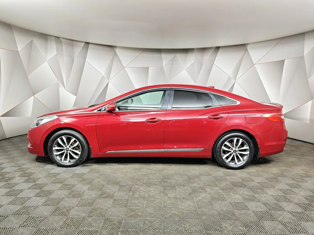 Hyundai Grandeur 3.0 AT (250 л.с.) Business Красный в АВИЛОН. Слайд №5