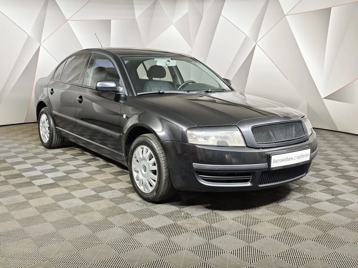 Skoda Superb 1.8T MT (150 л.с.) Черный в АВИЛОН. Слайд №3