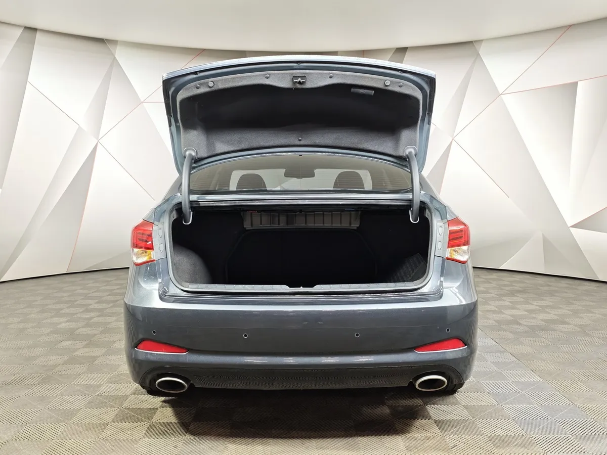 Hyundai i40 2.0 AT (150 л.с.) Business Серый в АВИЛОН. Слайд №12