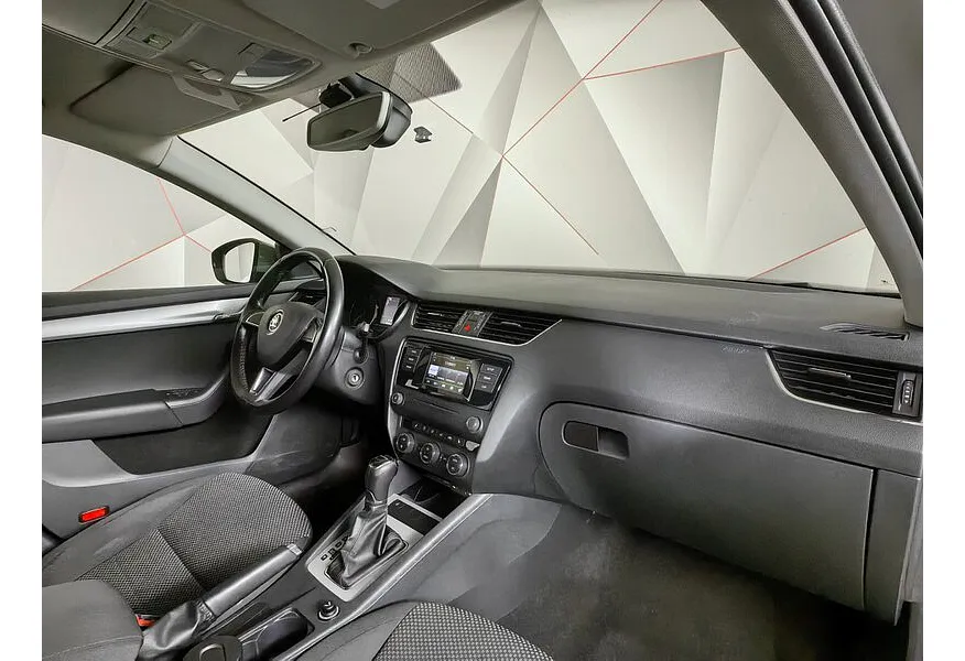 Skoda Octavia 1.6 AT (110 л.с.) Бежевый в АВИЛОН. Слайд №13