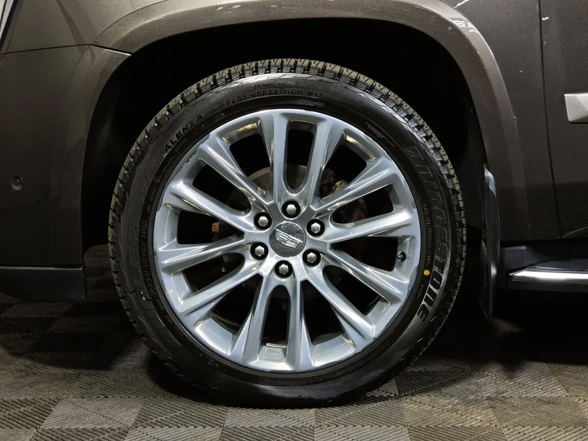 Cadillac Escalade 6.2 V8 АТ 4WD (426 л.с.) Коричневый в АВИЛОН. Слайд №9