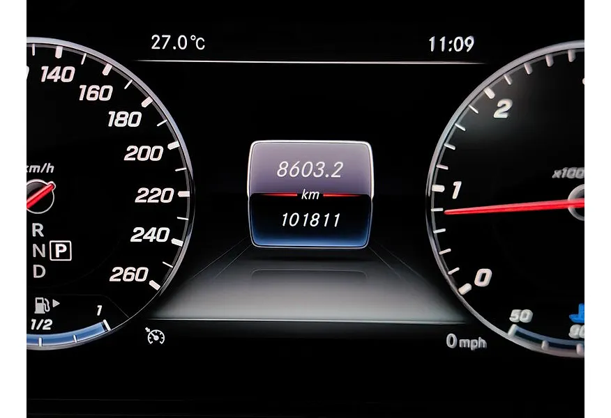Mercedes-Benz E-Класс E 220 d 4MATIC 9G-TRONIC (194 л.с.) Luxury Черный в АВИЛОН. Слайд №18