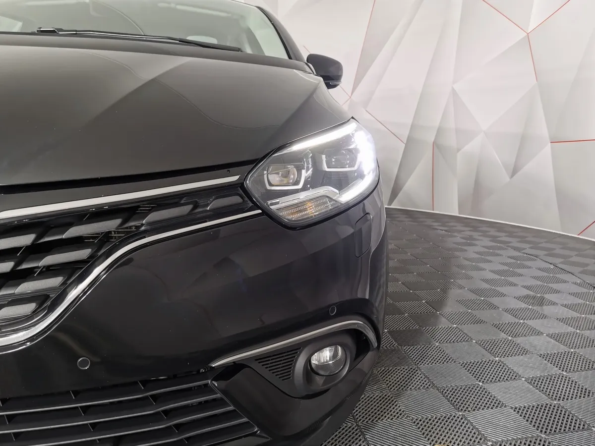 Renault Scenic 1.8 dCi EDC FWD (150 л.с.) Черный в АВИЛОН. Слайд №10