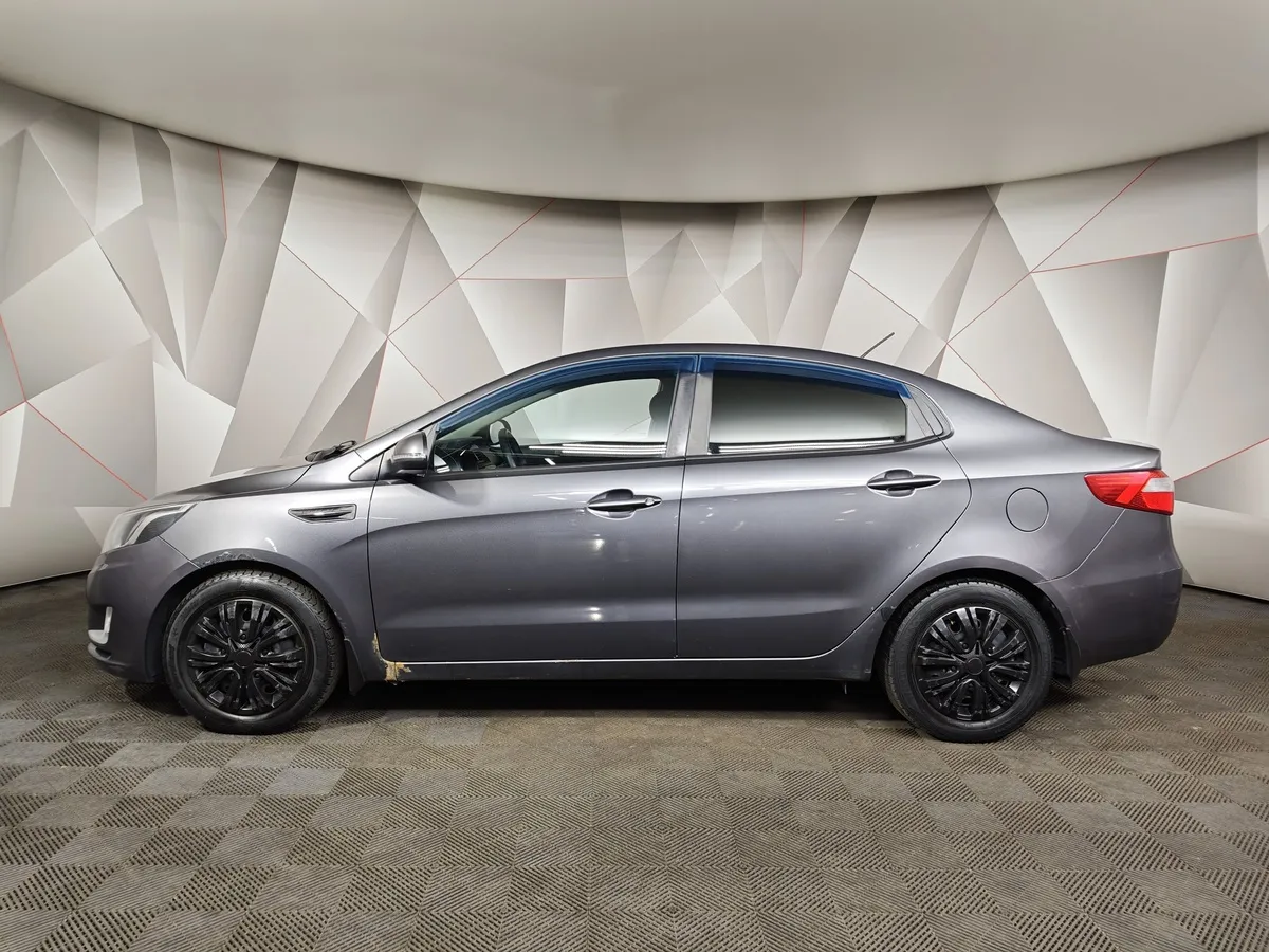 Kia Rio 1.6 AT (123 л.с.) Серый в АВИЛОН. Слайд №5