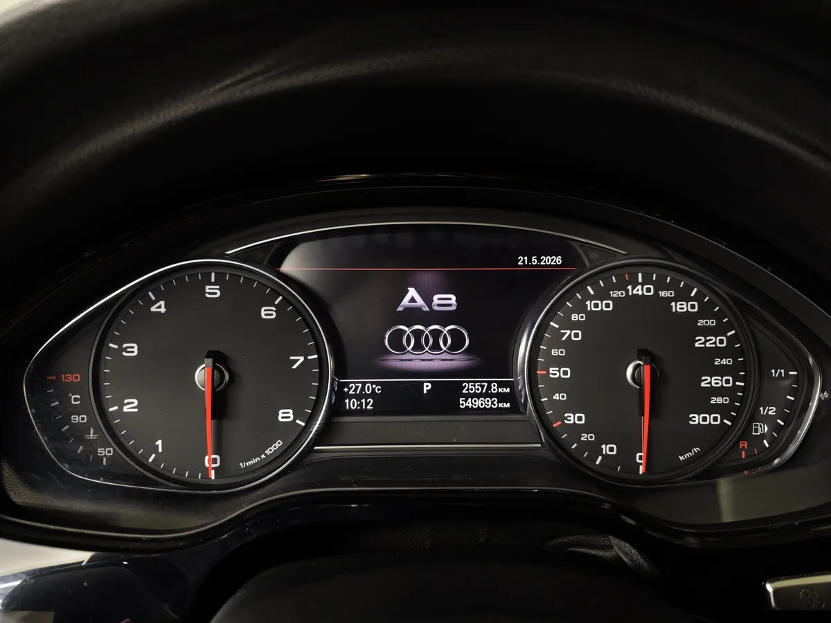 Audi A8 3.0 TFSI quattro tiptronic (290 л.с.) Черный в АВИЛОН. Слайд №18