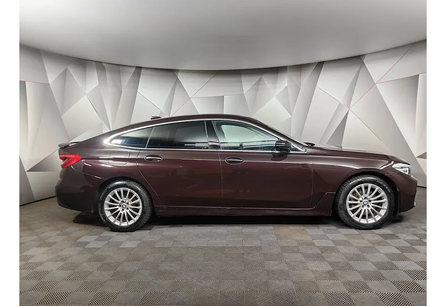 LIVE. Слайд №3