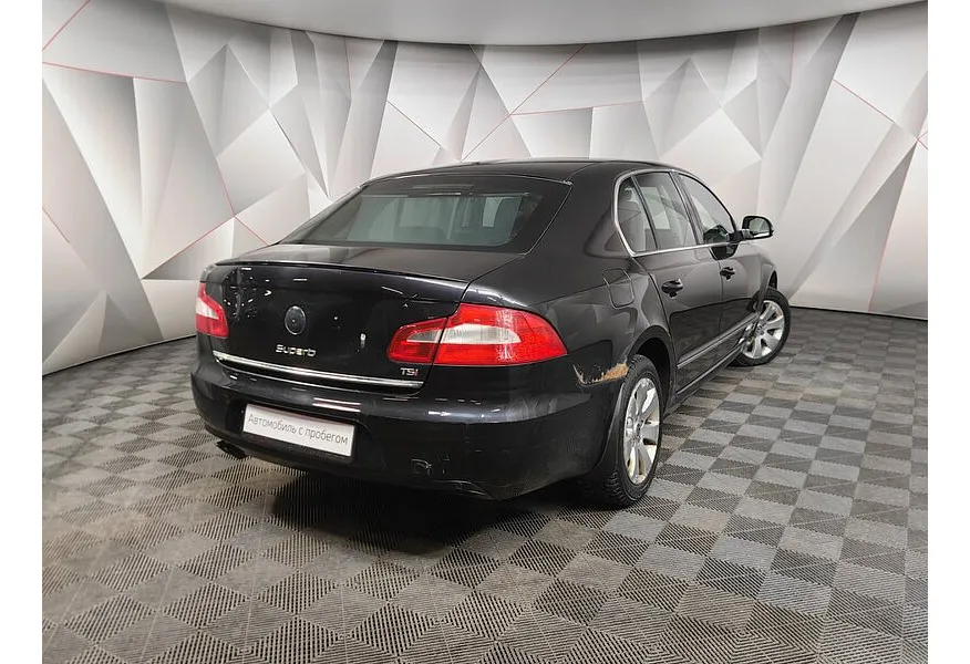 Skoda Superb 1.8 TSI DSG (152 л.с.) Черный в АВИЛОН. Слайд №2