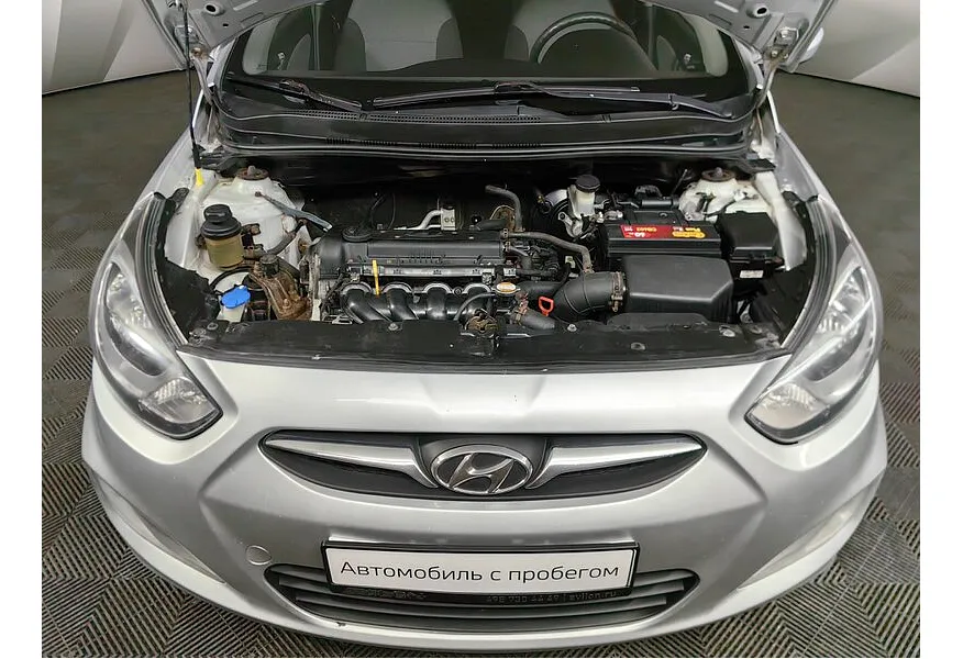 Hyundai Solaris 1.4 AT (107 л.с.) Style Серебристый в АВИЛОН. Слайд №10