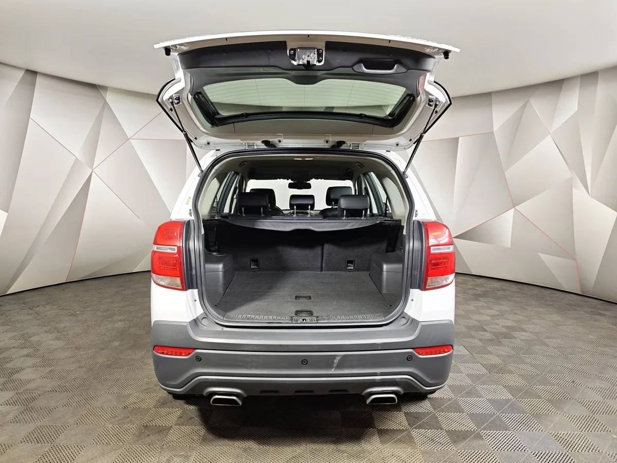 Chevrolet Captiva 2.4 AT (5 мест) (167 л.с.) LT Белый в АВИЛОН. Слайд №12