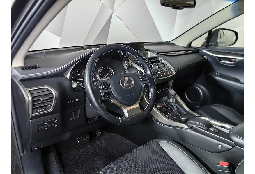 Lexus NX 200t АТ AWD (238 л.с.) Коричневый в АВИЛОН. Слайд №19