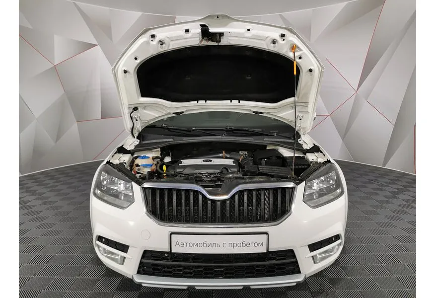 Skoda Yeti 1.8 TSI 4x4 DSG (152 л.с.) Белый в АВИЛОН. Слайд №11