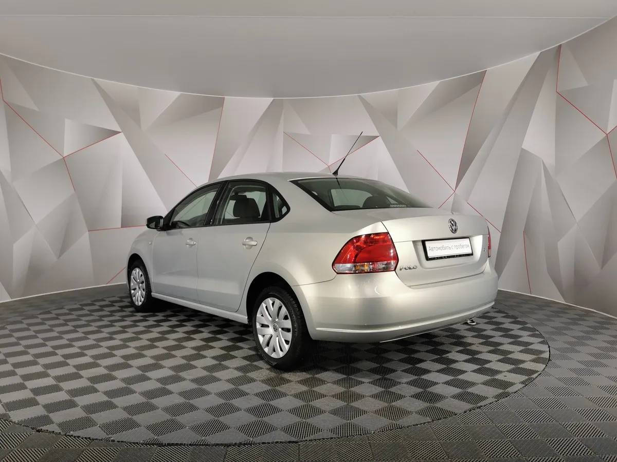 Volkswagen Polo 1.6 Tiptronic (105 л.с.) Comfortline Серебристый в АВИЛОН. Слайд №4
