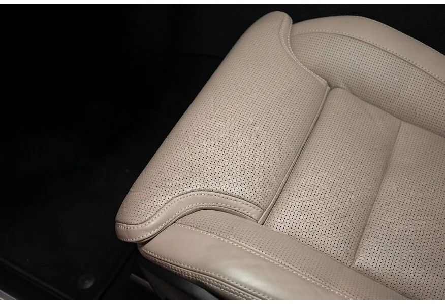 Volvo XC90 2.0 B5 mild hybrid AT AWD (7 мест) (250 л.с.) Ultra Bright Черный в АВИЛОН. Слайд №21