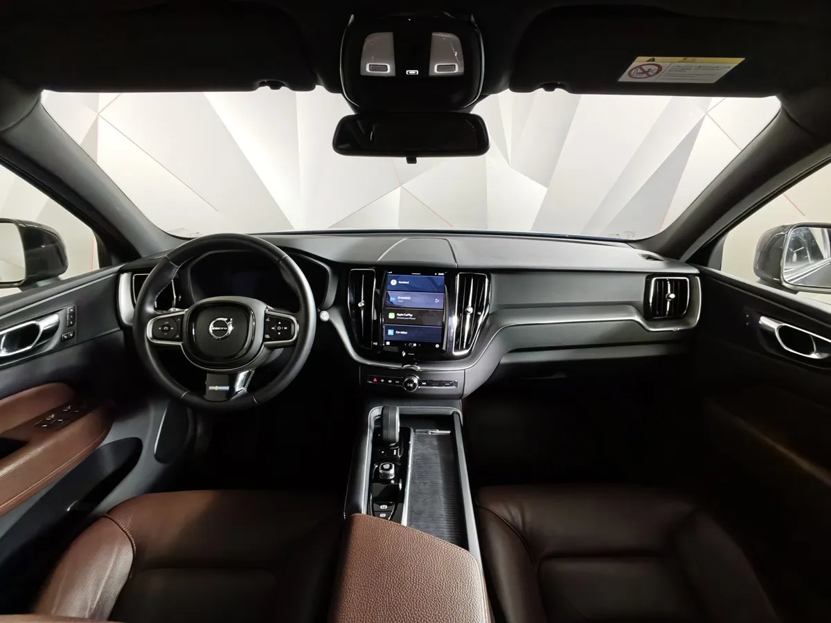Volvo XC60 2.0 AT AWD (264 л.с.) Luxury Edition Коричневый в АВИЛОН. Слайд №14