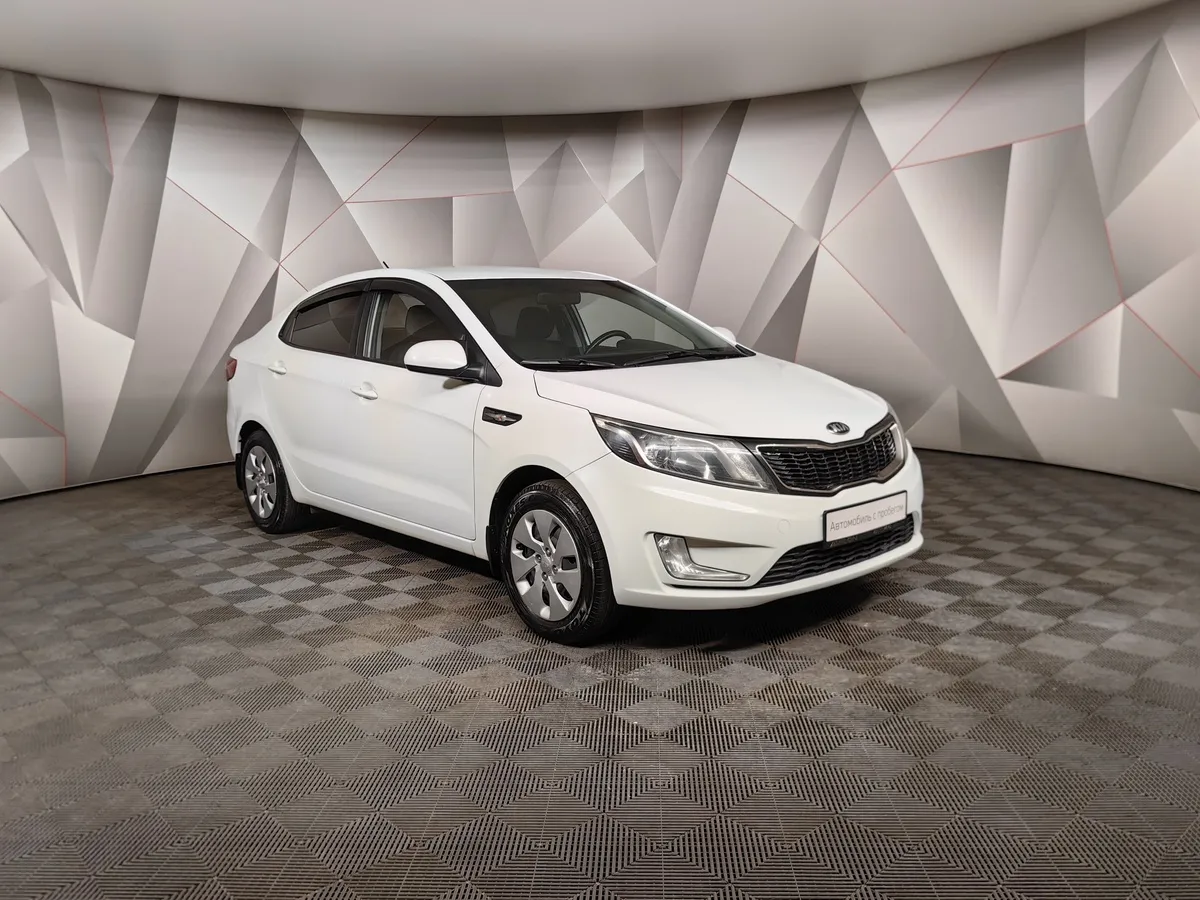 Kia Rio 1.6 MT (123 л.с.) Белый в АВИЛОН. Слайд №3