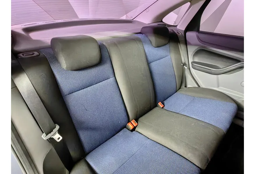 Ford Focus 1.8 MT (125 л.с.) Ghia Серый в АВИЛОН. Слайд №15