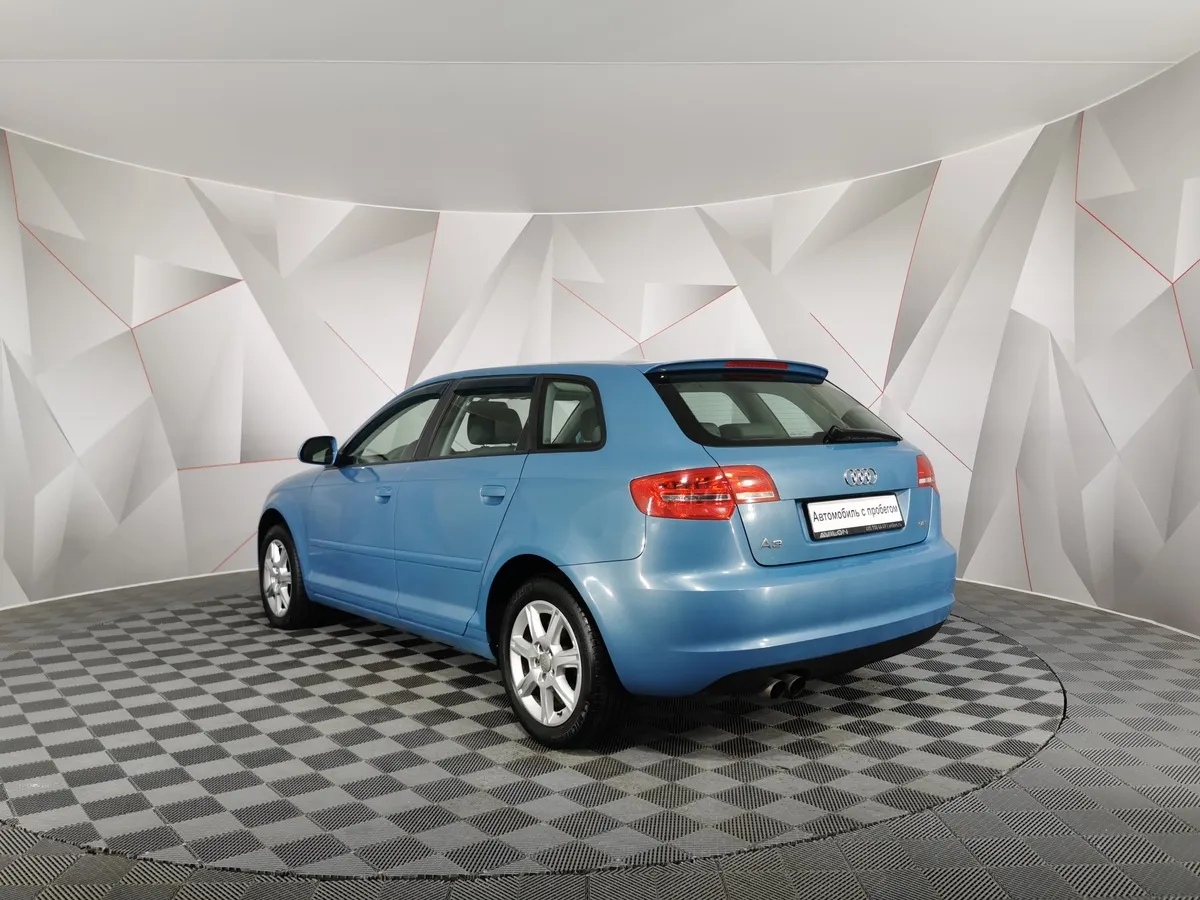 Audi A3 1.4 TFSI S-tronic (125 л.с.) Синий в АВИЛОН. Слайд №4