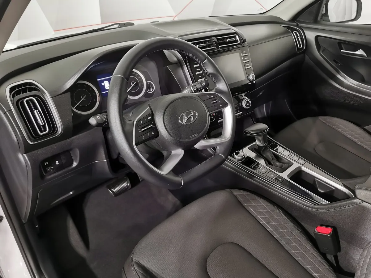 Hyundai Creta 1.6 AT AWD (121 л.с.) Travel Белый в АВИЛОН. Слайд №18