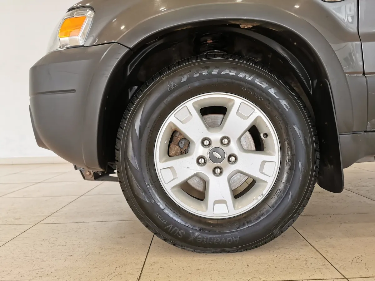Ford Maverick 2.3 MT 4x4 (150 л.с.) XLT Серый в АВИЛОН. Слайд №9