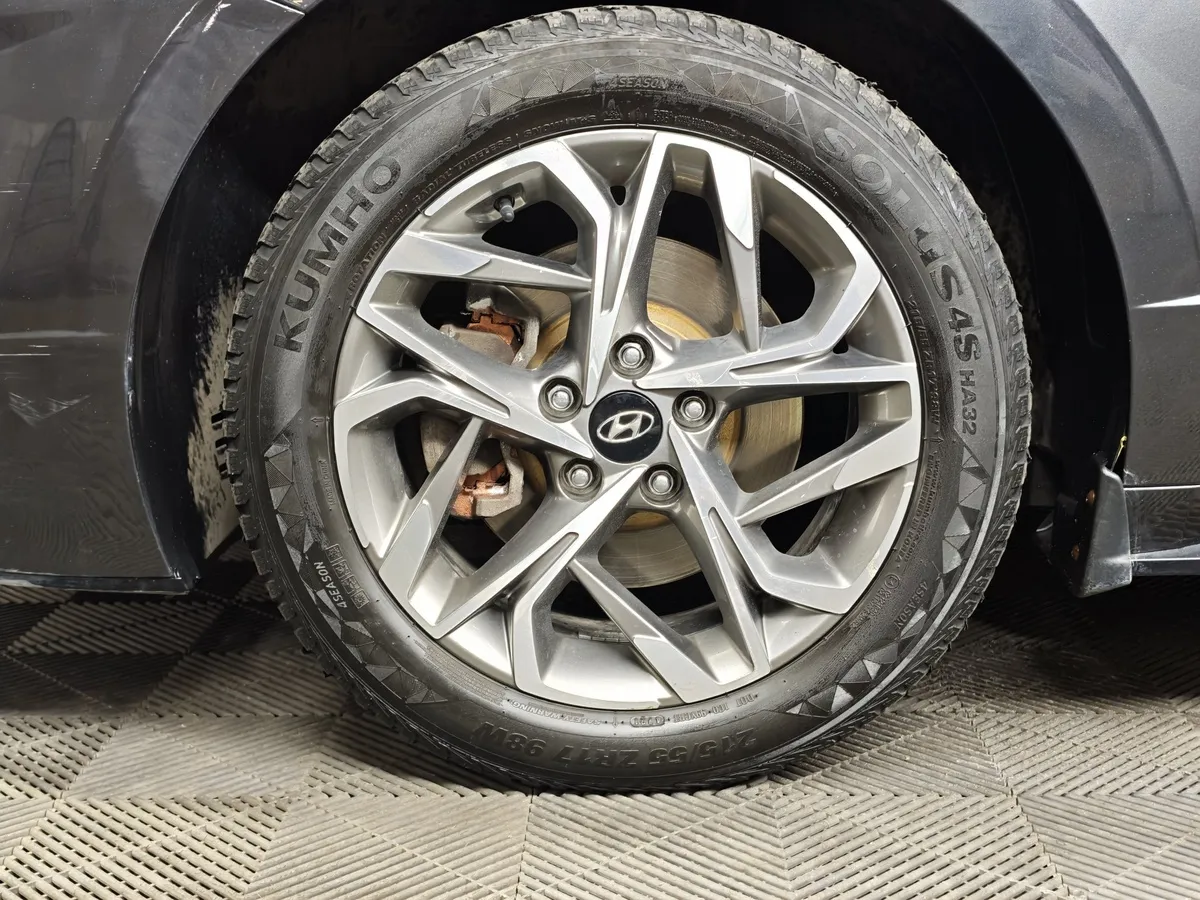 Hyundai Sonata 2.0 MPI (150 л.с.) Style Серый в АВИЛОН. Слайд №9