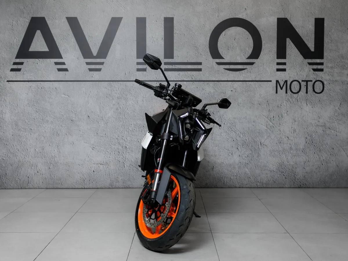 KTM 990 Duke 947 см³ (123 л.с.) 947 Белый в АВИЛОН. Слайд №5