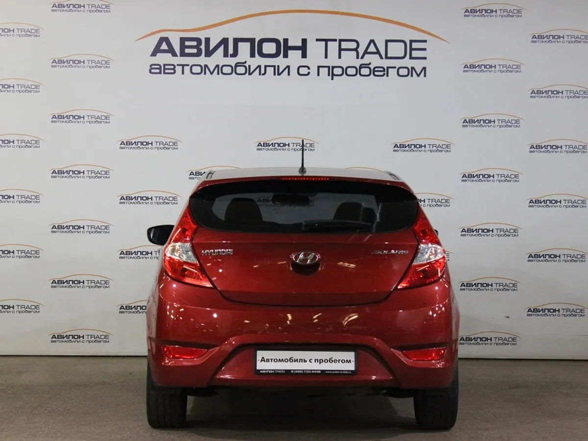 Hyundai Solaris 1.6 AT (123 л.с.) Dynamic Красный в АВИЛОН. Слайд №3